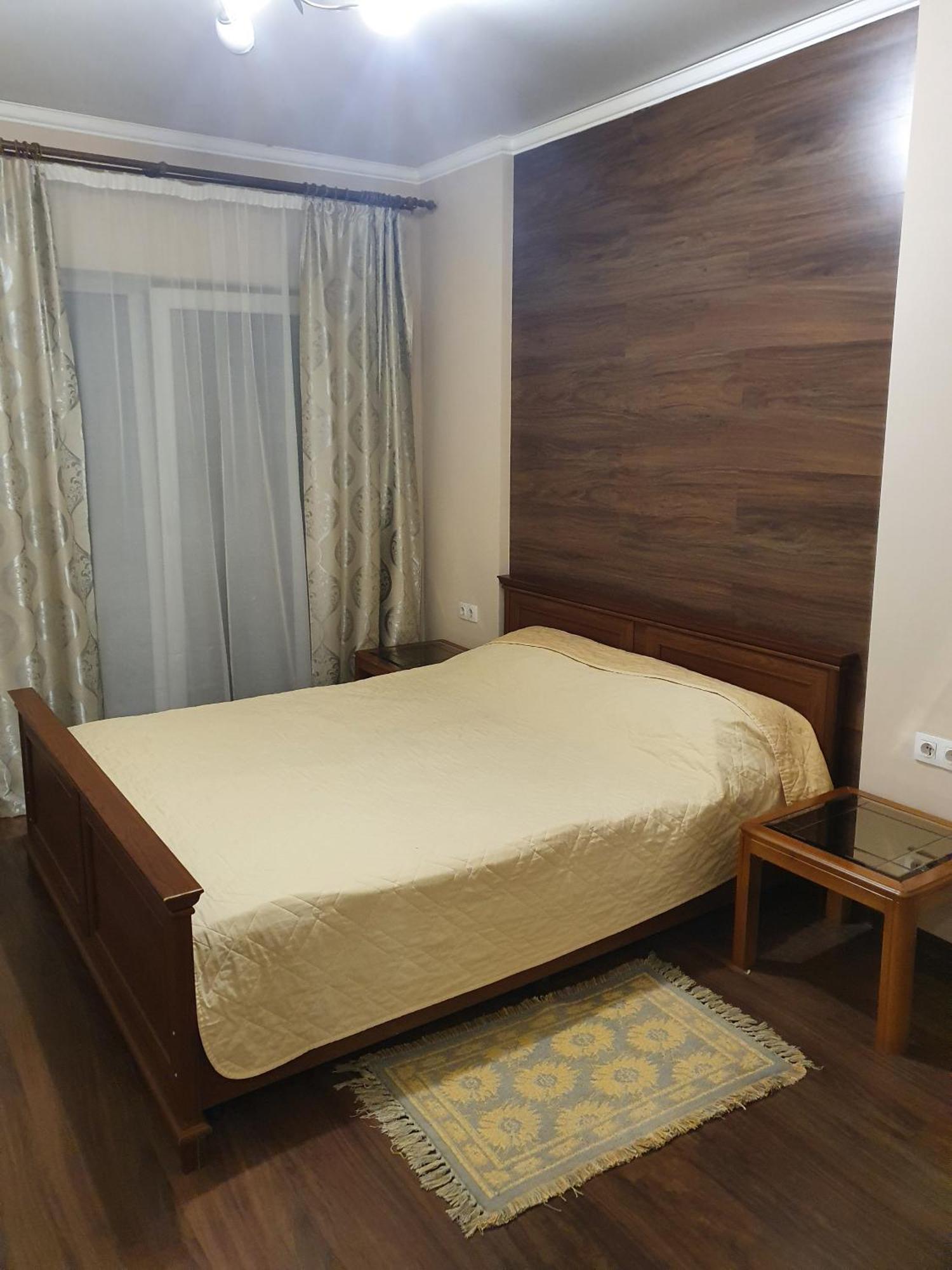 Lutsk, Double-Room apartments Eksteriør bilde